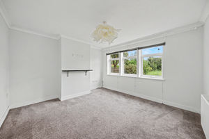 Masefield Avenue Holmewood